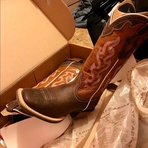 Crossfire Caliente Women’s Ariat Boots NWT